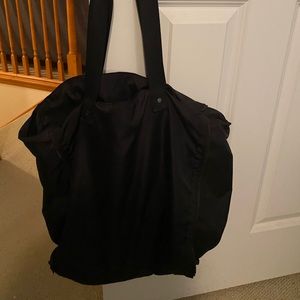 Lulu yoga/travel bag